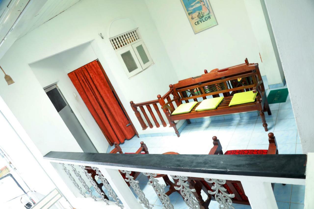 Hotel Nisala Guest à Galle Extérieur photo