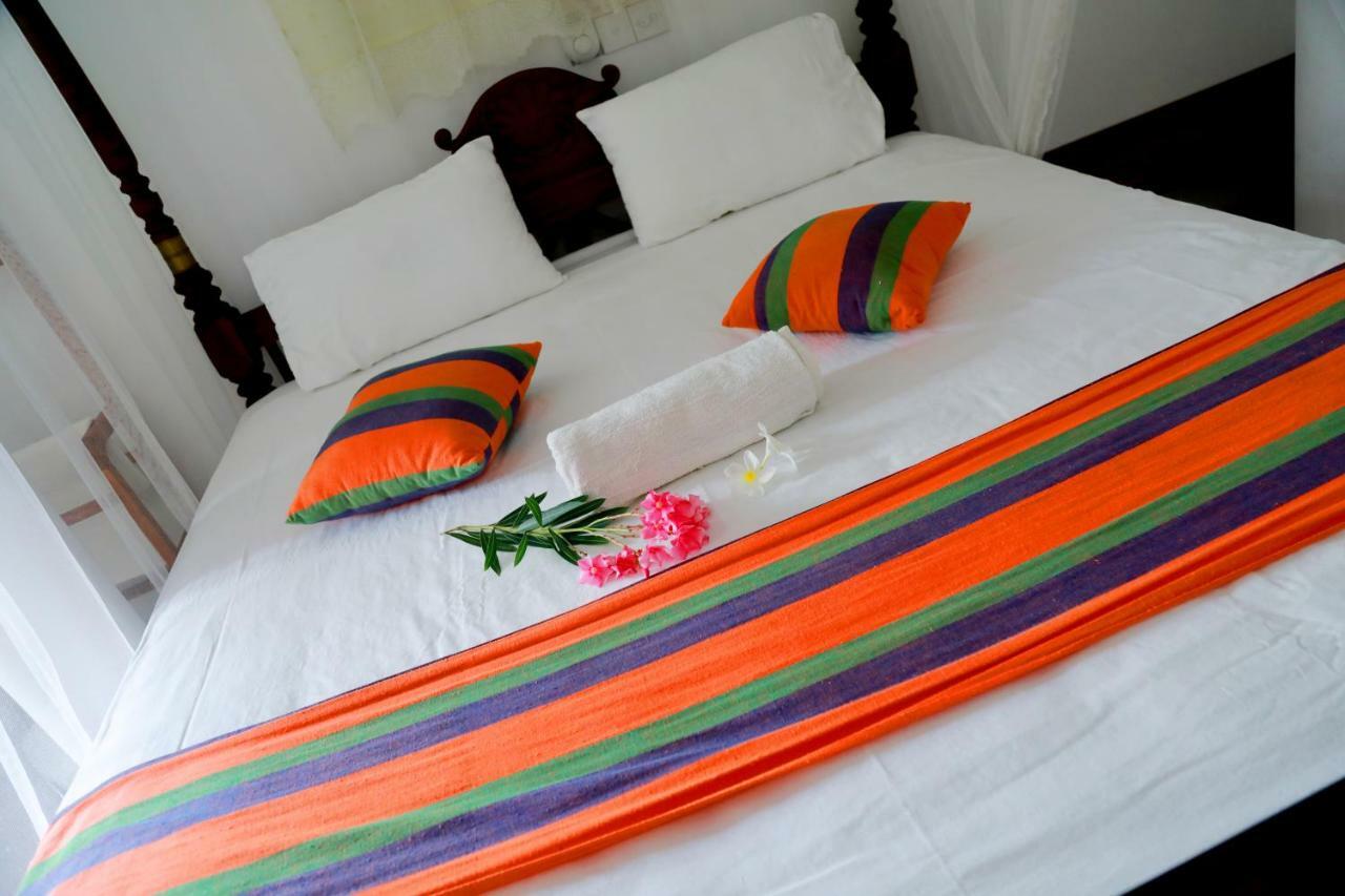 Hotel Nisala Guest à Galle Extérieur photo