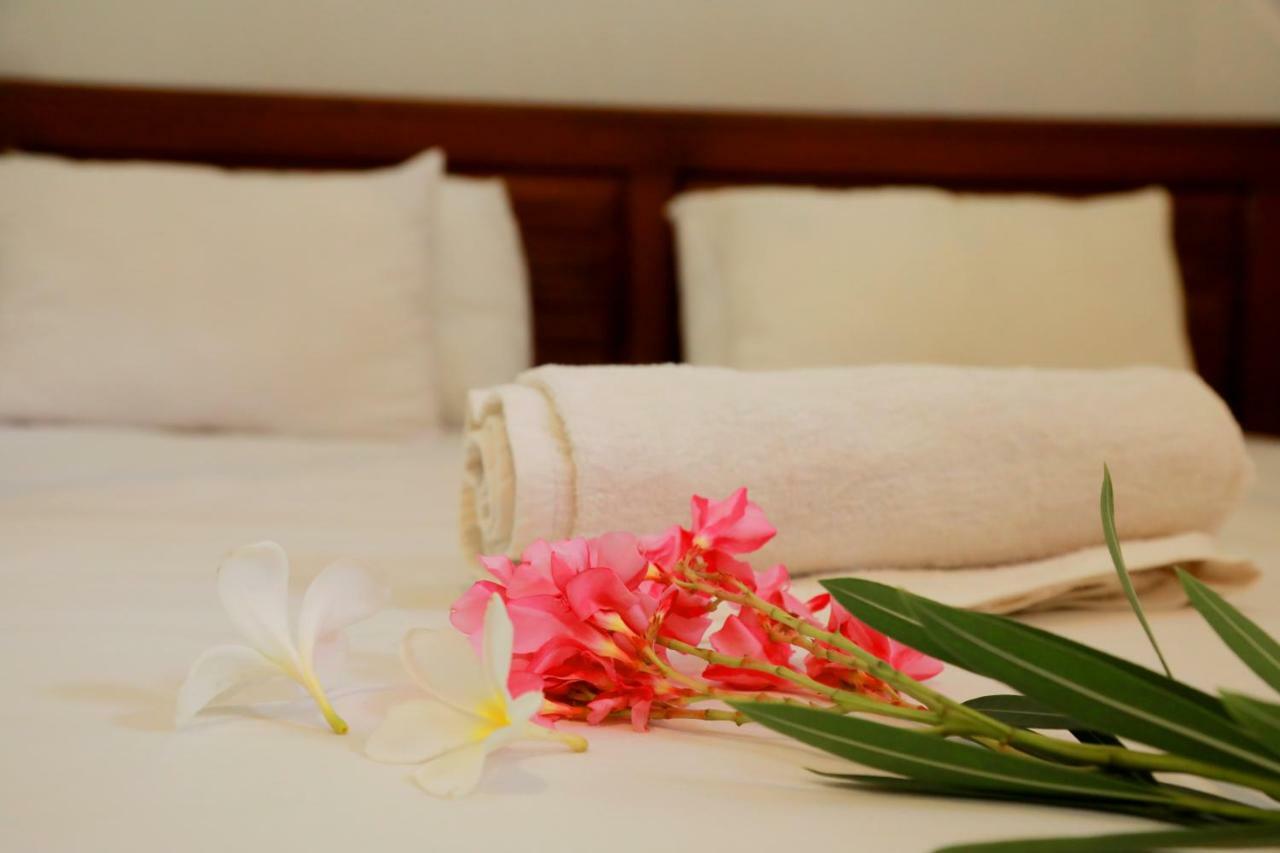 Hotel Nisala Guest à Galle Extérieur photo